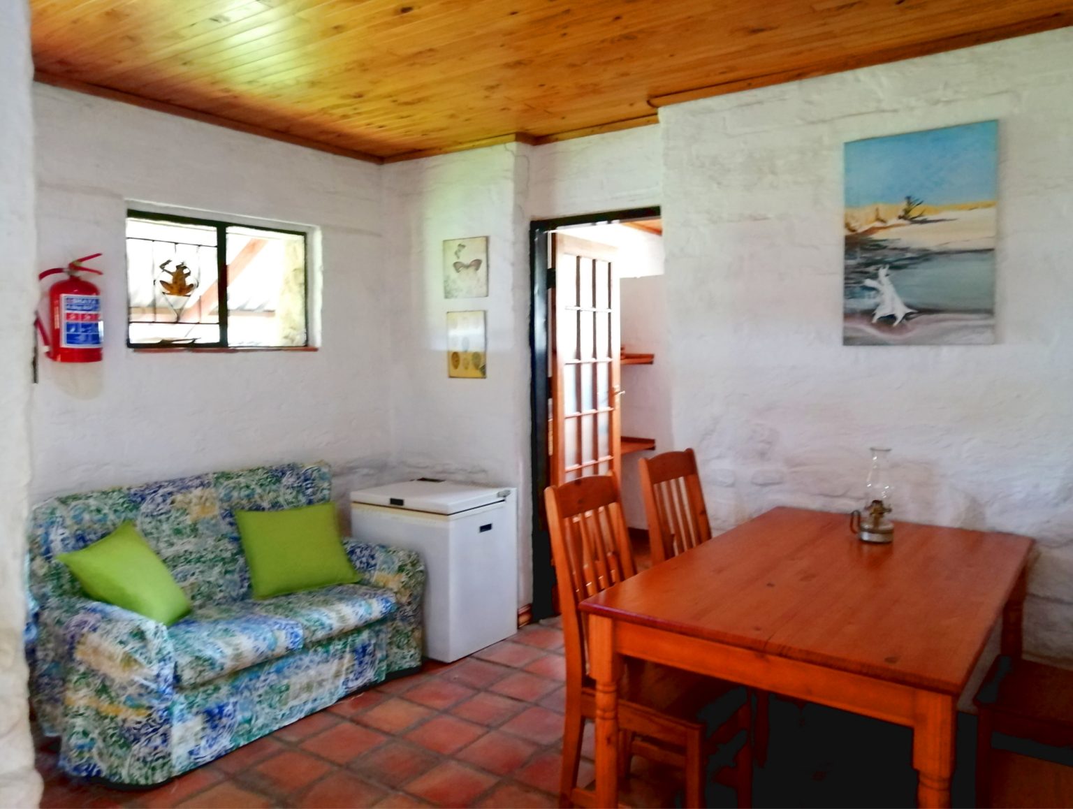 Dream Lodge inside Chameleon cottage