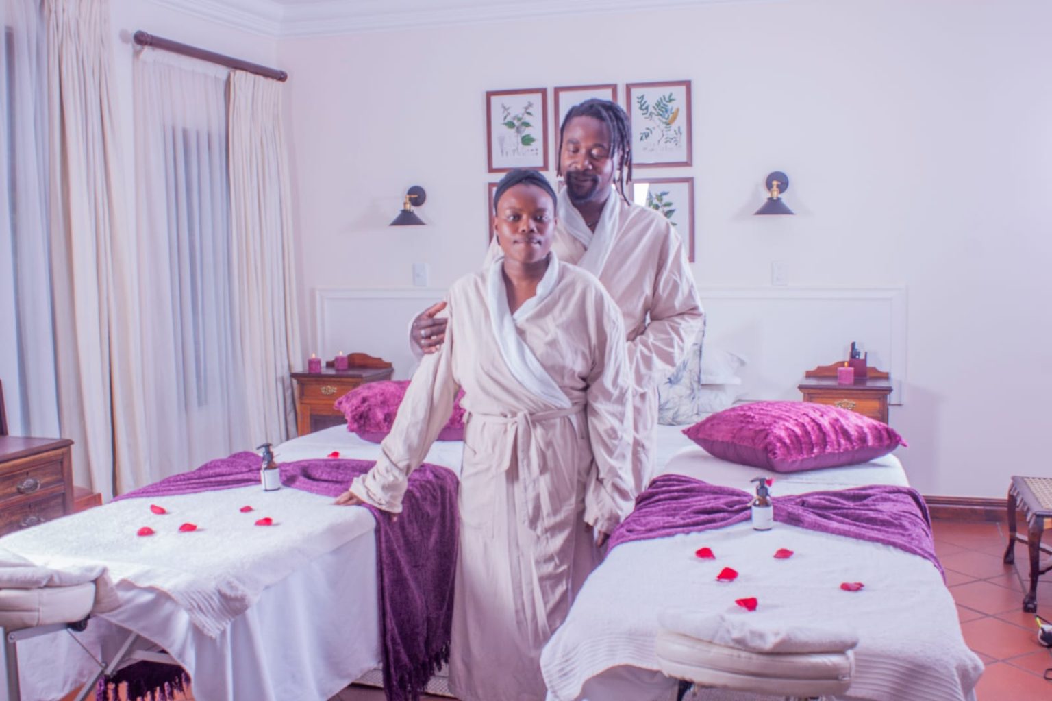 Paradise Mobile Spa Couple 1536x1023