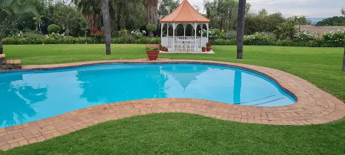 Villa Sardinia Guest House garden 1