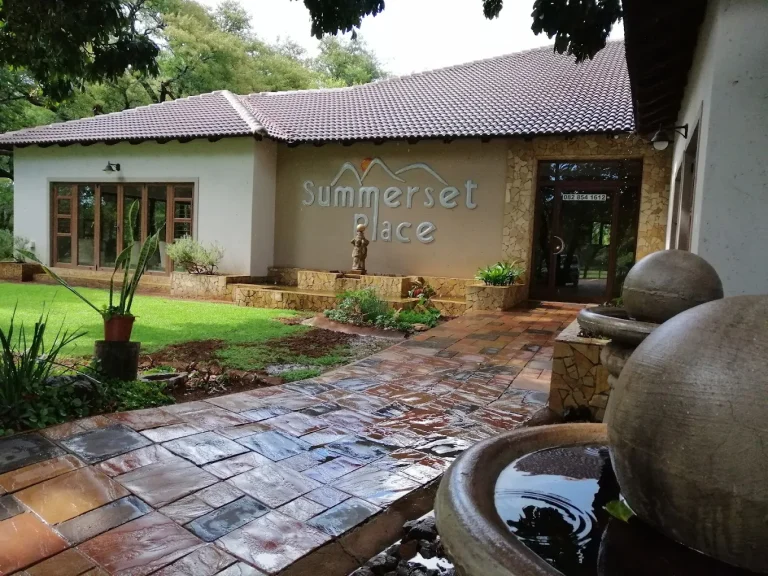 Summerset Place Country House