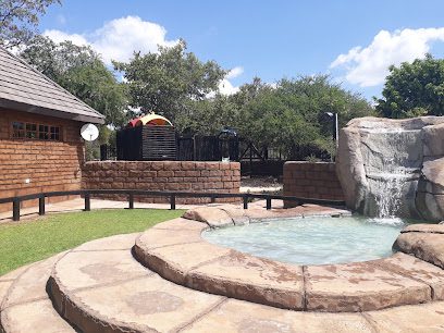 Manzi Maningi Private Game Lodge